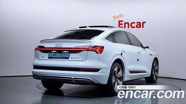 Audi e-tron из Кореи Encar