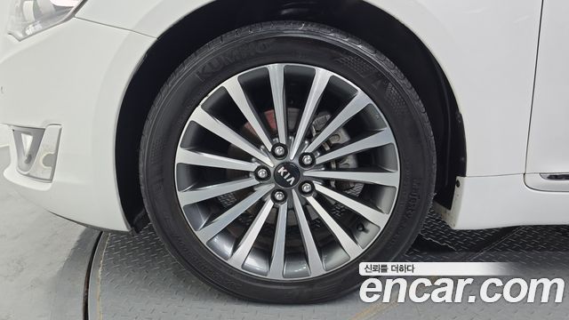 Kia K7 из Кореи Encar