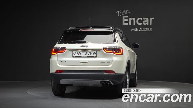 Jeep Compass из Кореи Encar