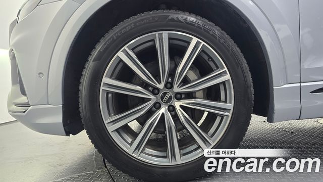 Audi Q8 из Кореи Encar