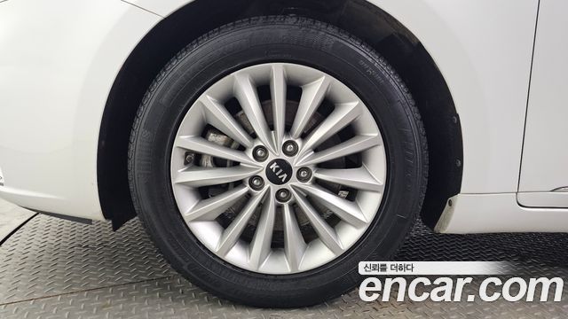Kia K7 из Кореи Encar