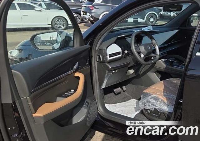 Renault (Samsung) Filante 1.5 E-Tech Iconic 2WD — пробег 1 км — фото 4 из 5