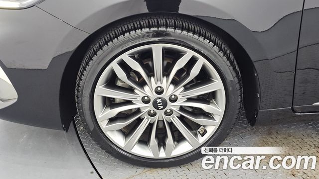 Kia K7 из Кореи Encar