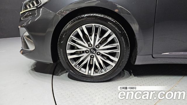Kia K7 из Кореи Encar