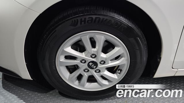 Kia K3 из Кореи Encar