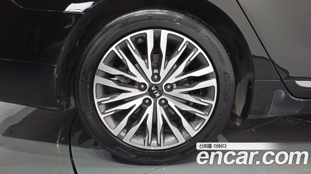 Kia K7 из Кореи Encar