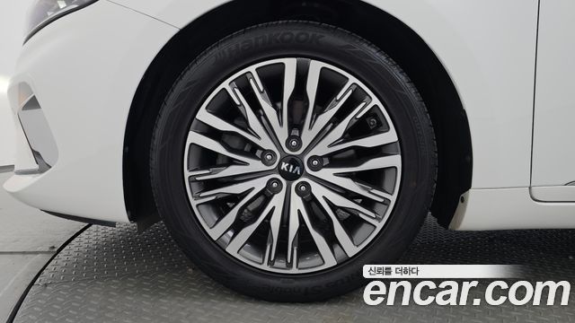 Kia K7 из Кореи Encar