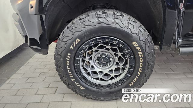 Chevrolet (Daewoo) Colorado 3.6 Z71-X Midnight 4WD — пробег 64 737 км