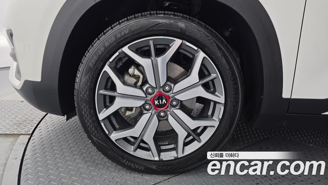 Kia Seltos из Кореи Encar