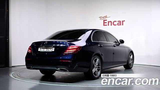 Mercedes-Benz E-Class из Кореи Encar