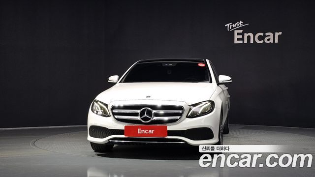 Mercedes-Benz E-Class из Кореи Encar