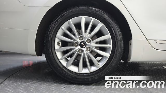 Kia K7 из Кореи Encar