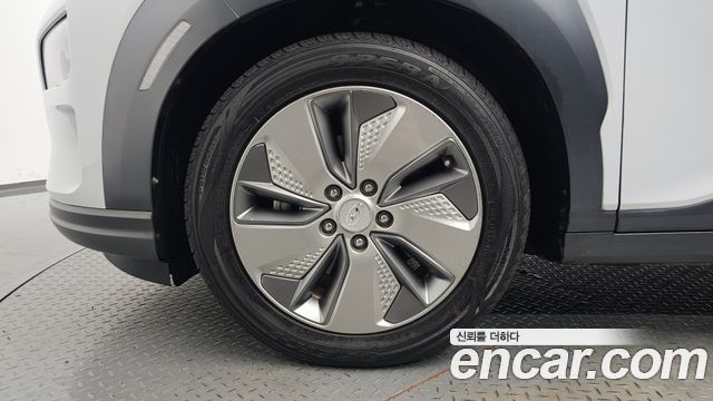 Hyundai Kona из Кореи Encar