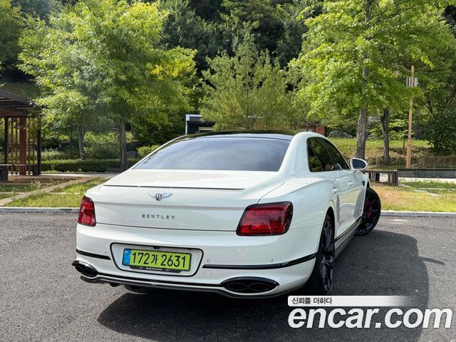 Bentley Flying Spur из Кореи Encar