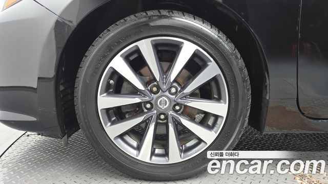 Nissan Altima 2.5 Tech L33 — пробег 83 815 км