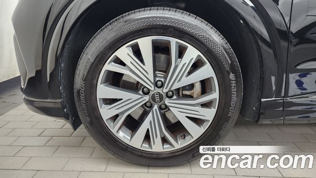 Audi Q4 e-tron из Кореи Encar