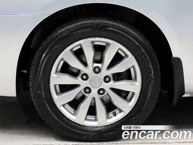 Kia Carens из Кореи Encar