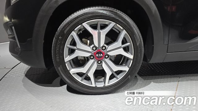 Kia Seltos из Кореи Encar