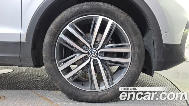 Volkswagen Tiguan 2.0 TDI Prestige — пробег 86 353 км — фото 5 из 5