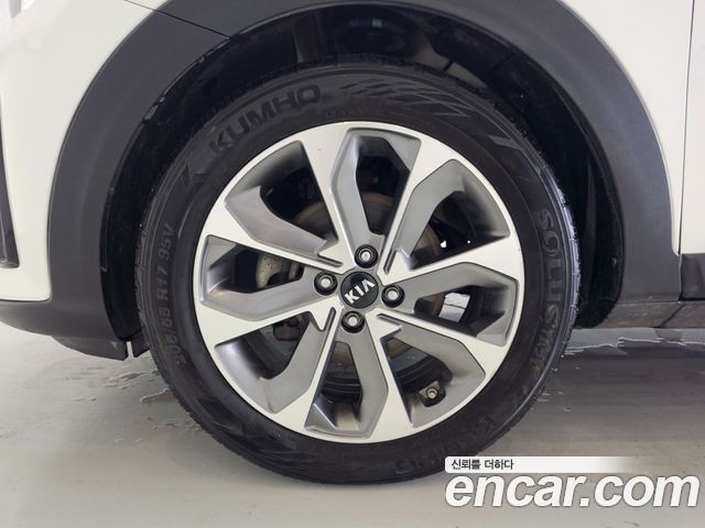 Kia Stonic из Кореи Encar
