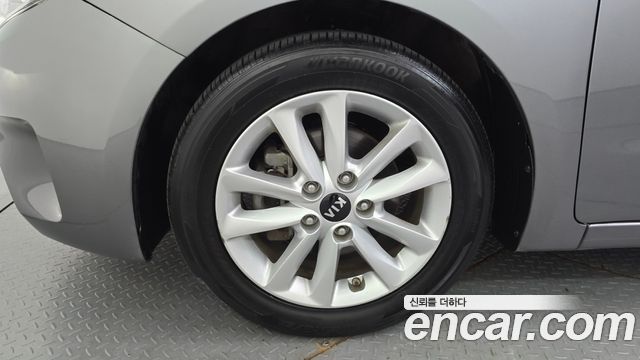 Kia K3 из Кореи Encar