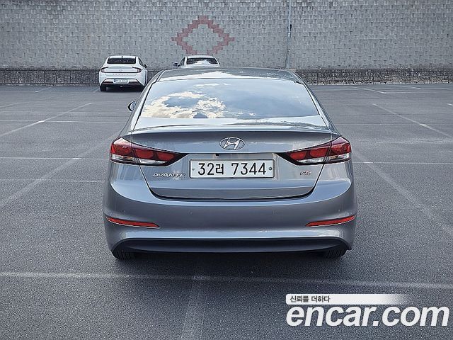 Hyundai AVANTE из Кореи Encar