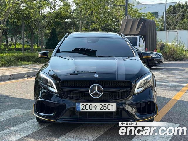 Mercedes-Benz GLA-Class GLA45 AMG 4MATIC 50th Edition — пробег 101 000 км — фото 3 из 5