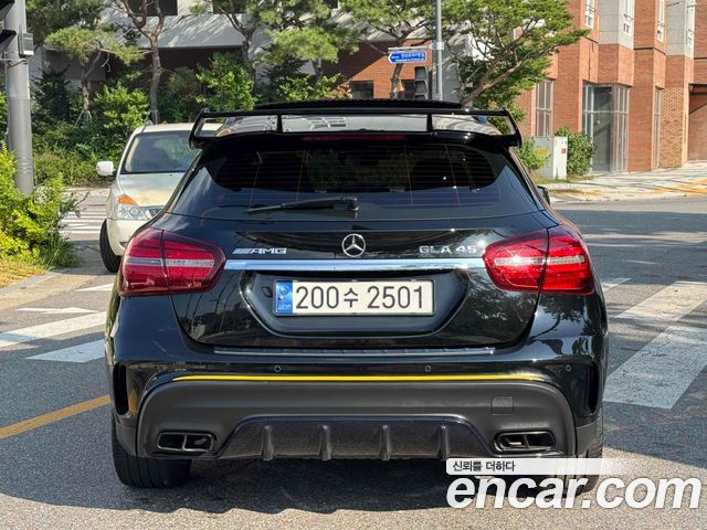 Mercedes-Benz GLA-Class GLA45 AMG 4MATIC 50th Edition — пробег 101 000 км — фото 4 из 5