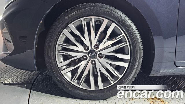 Kia K7 из Кореи Encar