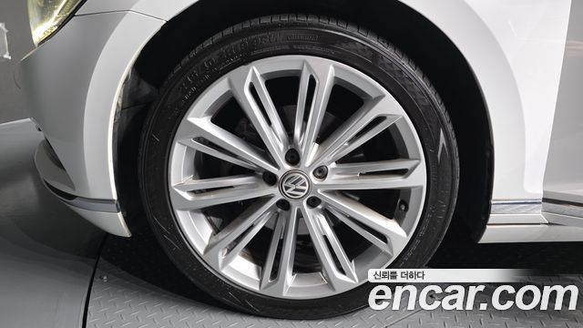Volkswagen Passat из Кореи Encar