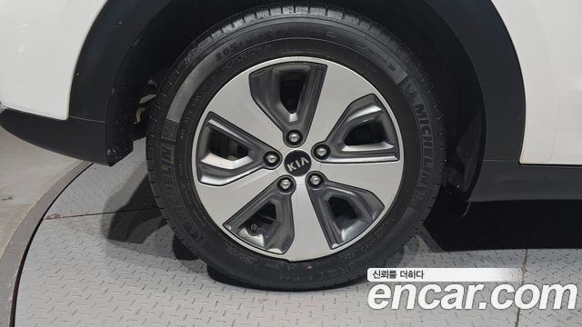 Kia Niro из Кореи Encar