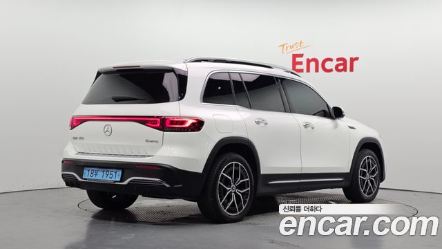 Mercedes-Benz EQB EQB300 4MATIC AMG Line — пробег 133 505 км