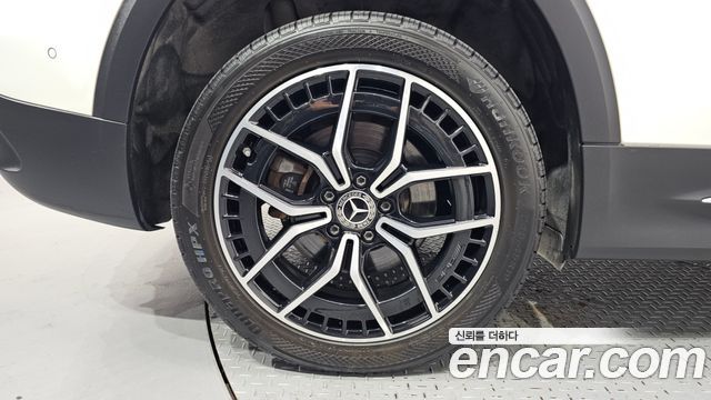 Mercedes-Benz EQB EQB300 4MATIC AMG Line — пробег 133 505 км