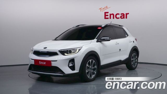 Kia Stonic 1.4 Prestige 2017 — пробег 45 562 км