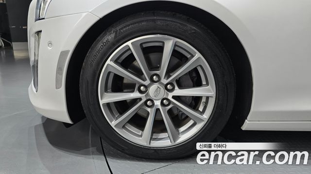 Cadillac CTS 2.0 Premium — пробег 103 696 км