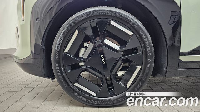 Kia EV3 из Кореи Encar