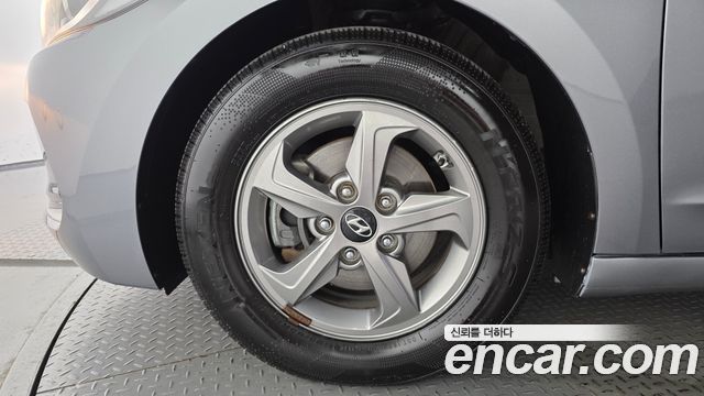 Hyundai AVANTE 1.6 GDI Smart — пробег 184 159 км — фото 5 из 5