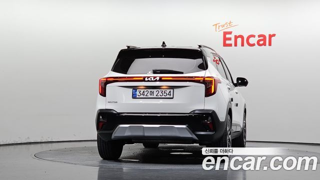 Kia Seltos из Кореи Encar