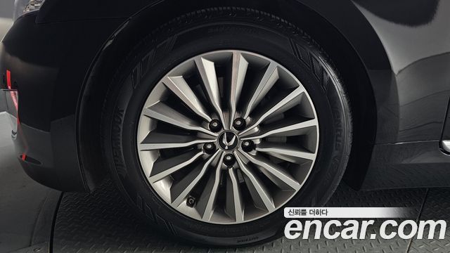 Hyundai Equus из Кореи Encar