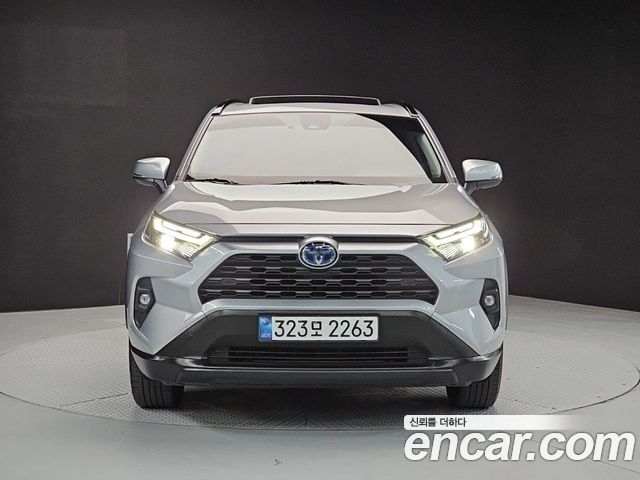 Toyota RAV4 2.5 2WD Hybrid XLE — пробег 116 868 км