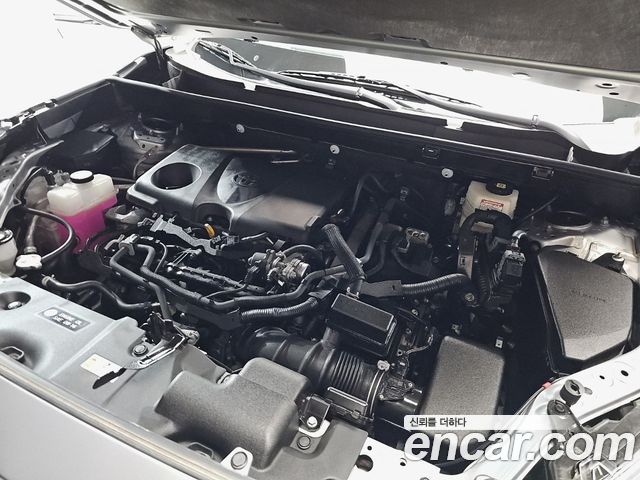 Toyota RAV4 2.5 2WD Hybrid XLE — пробег 116 868 км