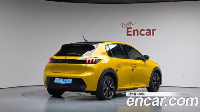 Peugeot 208 из Кореи Encar