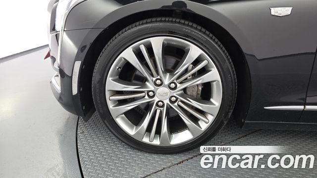 Cadillac CT6 3.6 Platinum AWD — пробег 127 622 км