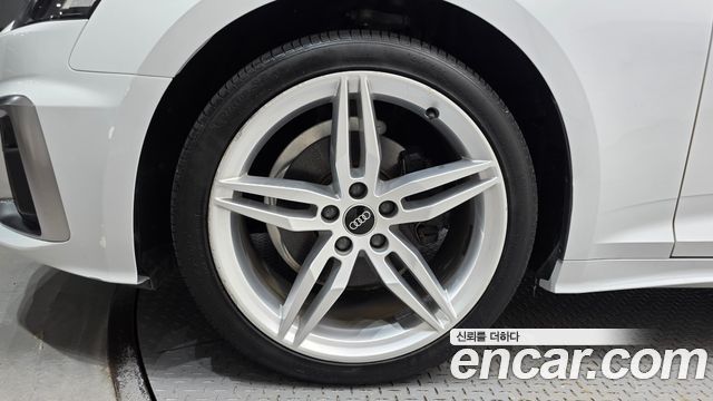 Audi A5 40 TFSI Quattro Premium Sportback — пробег 93 562 км
