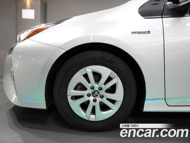 Toyota Prius 1.8 E — пробег 146 355 км