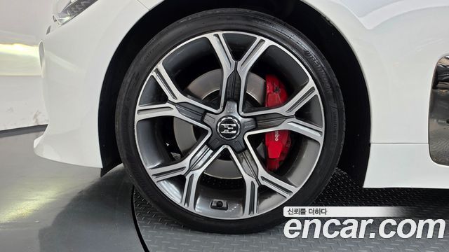 Kia Stinger из Кореи Encar