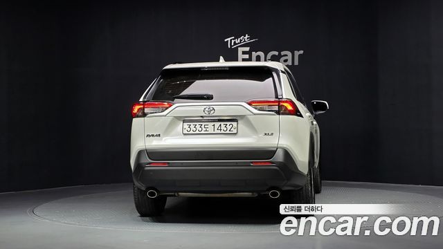 Toyota RAV4 2.5 2WD — пробег 128 047 км
