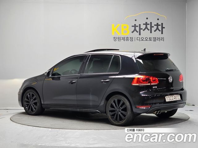 Volkswagen Golf 2.0 GTD — пробег 142 305 км