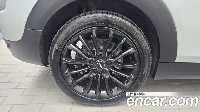 Mini Clubman Classic Plus Lite 2nd — пробег 43 049 км