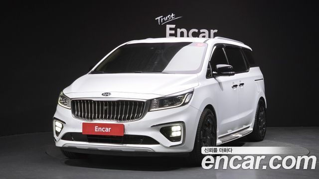 Kia Carnival из Кореи Encar